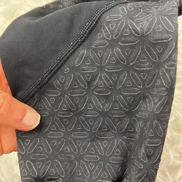 Lululemon Strength & Sweat Crop *23" Black - Picture 3 of 7